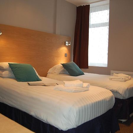 The Dragonfly Bed & Breakfast แบล็คพูล ภายนอก รูปภาพ